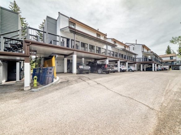 #409 2520 Palliser Drive SW, Calgary, Alberta, T2V 4S9