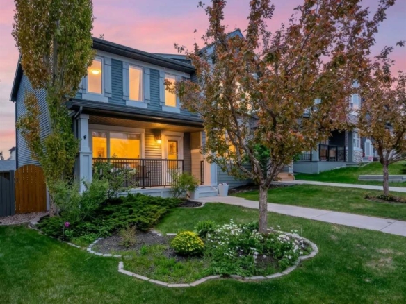 102 Panatella Hill NW, Calgary, Alberta, T3K 0B6