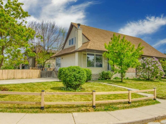 235 Avonburn Road SE, Calgary, Alberta, T2H1N9