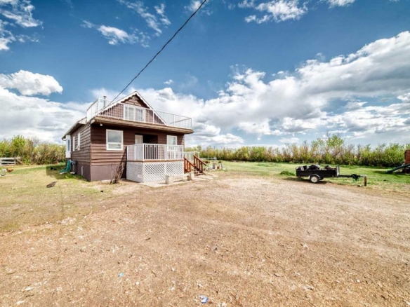 225079 Range Road 245, Rural Wheatland County, Alberta, T1P 0N5