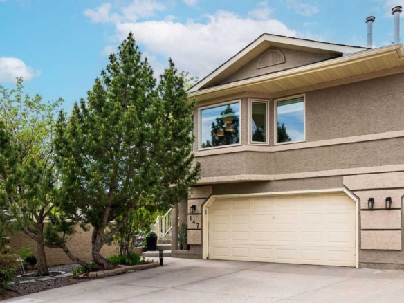 147 Silver Creek Mews NW, Calgary, Alberta, T3B 5L2