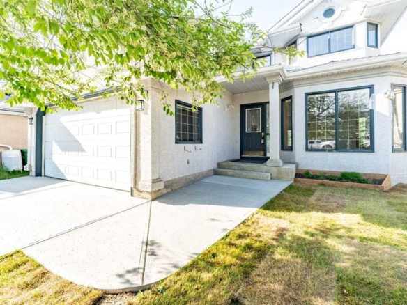 117 Evergreen Place SW, Calgary, Alberta, T2Y 3K7