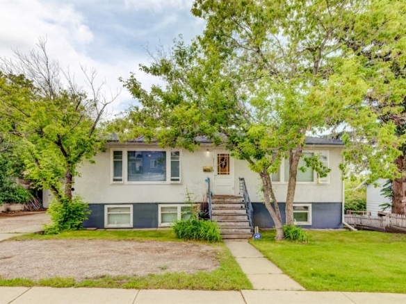 2511 15A Street SW, Calgary, Alberta, T2T 4B8