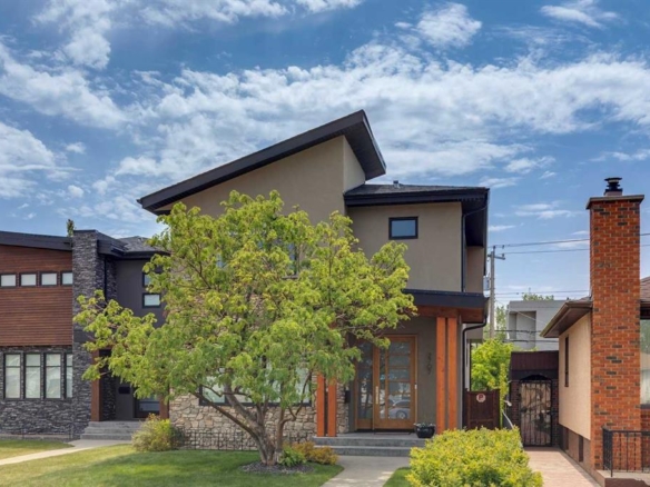 2707 1 Avenue NW, Calgary, Alberta, T2N 0C7