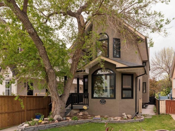 2235 27 Street SW, Calgary, Alberta, T3E 2E9