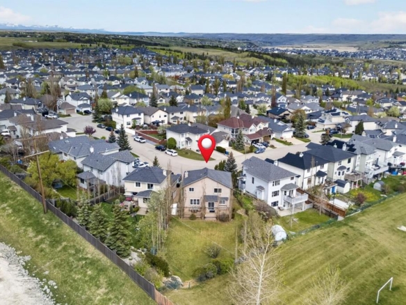 112 Valley Stream Close NW, Calgary, Alberta, T3B 5V8