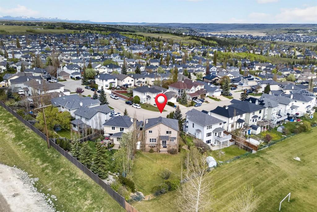 112 Valley Stream Close NW, Calgary, Alberta, T3B 5V8