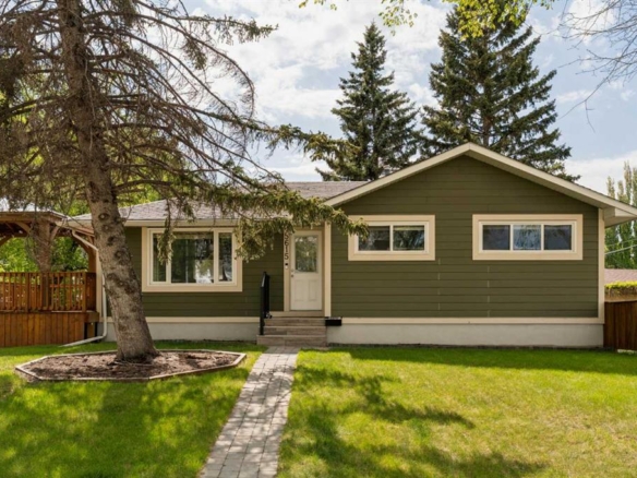 5615 20 Street SW, Calgary, Alberta, T3E 1R3