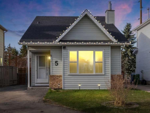 5 Shawglen Court SW, Calgary, Alberta, T2Y2R1
