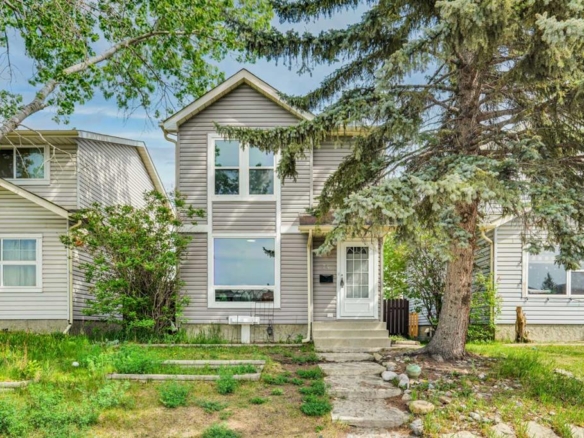 74 Castledale Way NE, Calgary, Alberta, T3J 2A2