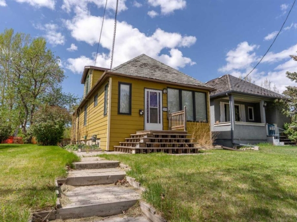 1609 17A Street SE, Calgary, Alberta, T2G 3W8