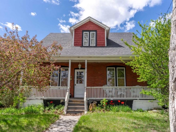 1613 17A Street SE, Calgary, Alberta, T2G 3W8