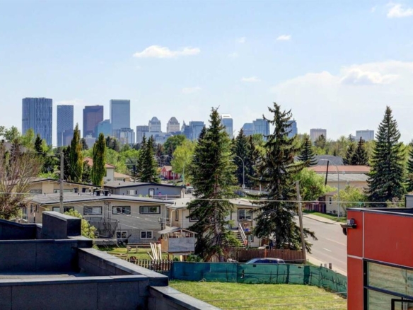 #111 408 27 Avenue NE, Calgary, Alberta, T2E 2A4
