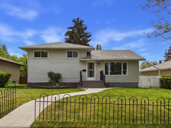 3840 Brooklyn Crescent NW, Calgary, Alberta, T2L 1H2