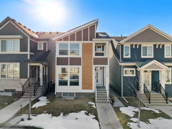 218 Aquila Way NW, Calgary, Alberta, T3R 1Z8