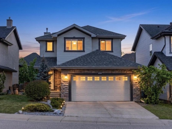 218 Wentworth Park SW, Calgary, Alberta, T3H 5B4