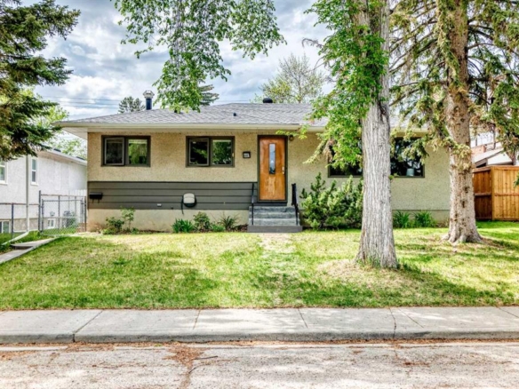 6441 18A Street SE, Calgary, Alberta, T2C 0N4