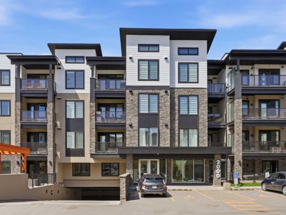 #2405 2117 81 Street SW, Calgary, Alberta, T3H 6H5