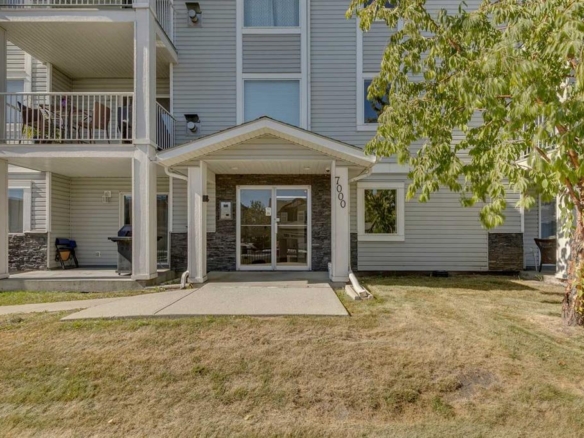 #301 7301 Valleyview Park SE, Calgary, Alberta, T2B 3R6