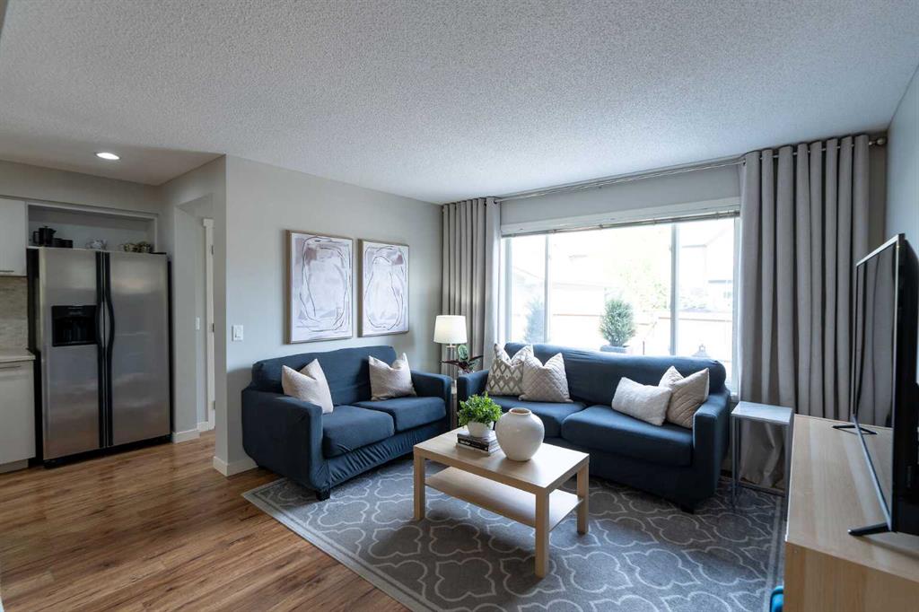 24 Copperpond Road SE, Calgary, Alberta, T2Z 0L7