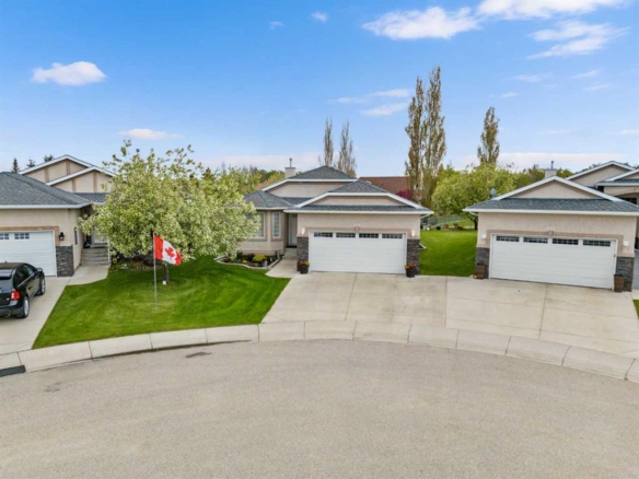 310 Riverside Garden NW, High River, Alberta, T1V 1Y9