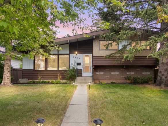 1948 Cottonwood Crescent SE, Calgary, Alberta, T2B 1P6