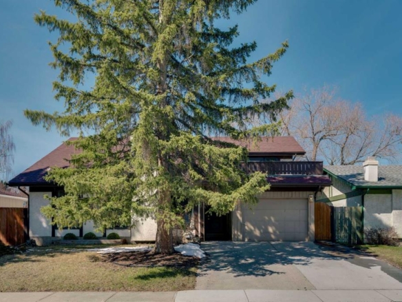 12 Oakvale Place SW, Calgary, Alberta, T2V 1H4