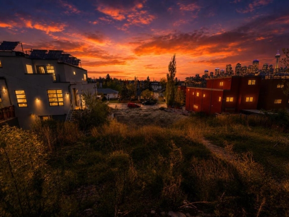 1933 28 Avenue SW, Calgary, Alberta, T2T 1K2