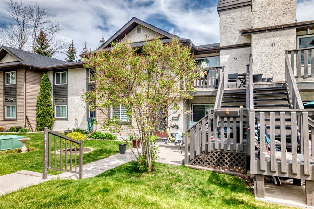 51 Cedar Springs Gardens SW, Calgary, Alberta, T2W 5J9