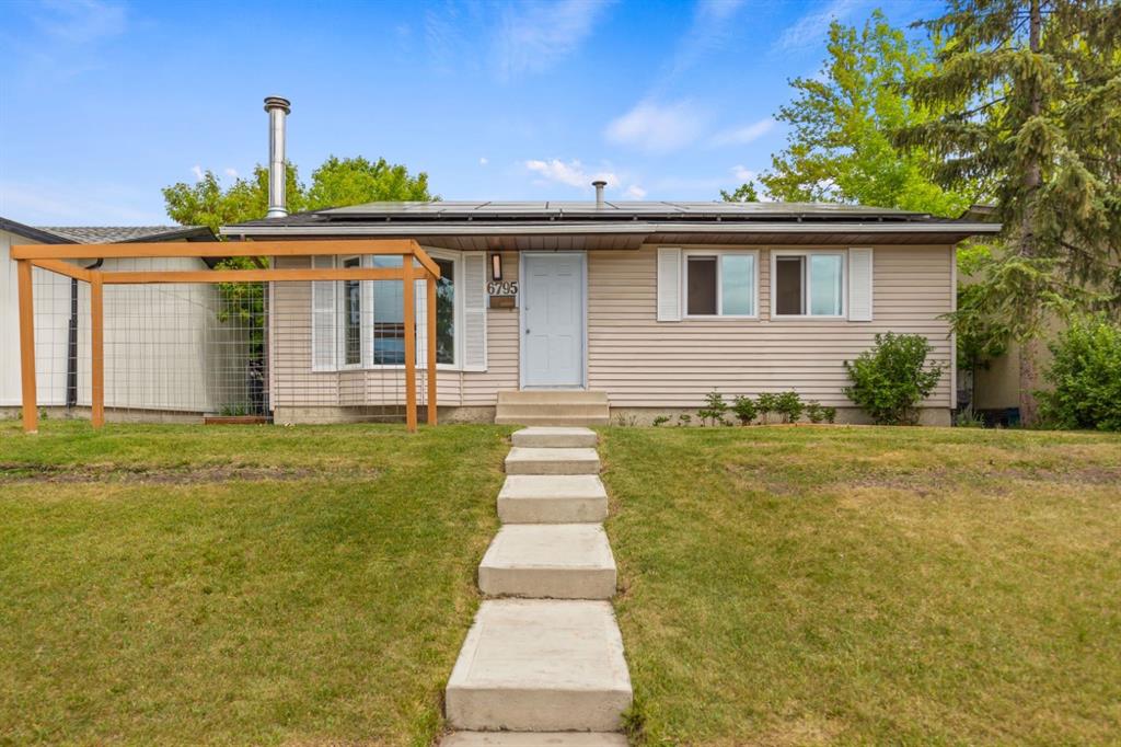 6795 Malvern Road NE, Calgary, Alberta, T2A 5R1